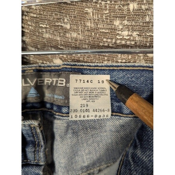 Vintage Levi's Silvertab Women's Blue Jeans‎ 11L Hemmed Straight Leg Denim Y2K - Picture 8 of 9